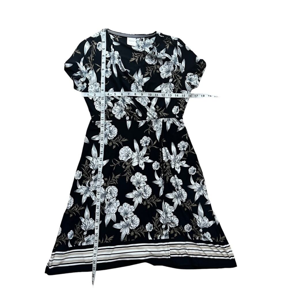 Soma Floral Mock Wrap Dress Size Small - Picture 3 of 9